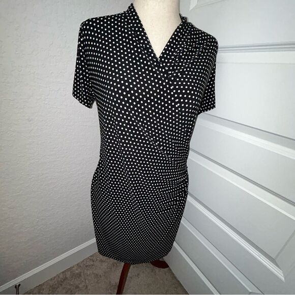 Norma Kamali Polka Dot Print Short Sleeve Faux Wrap Dress - Picture 10 of 10
